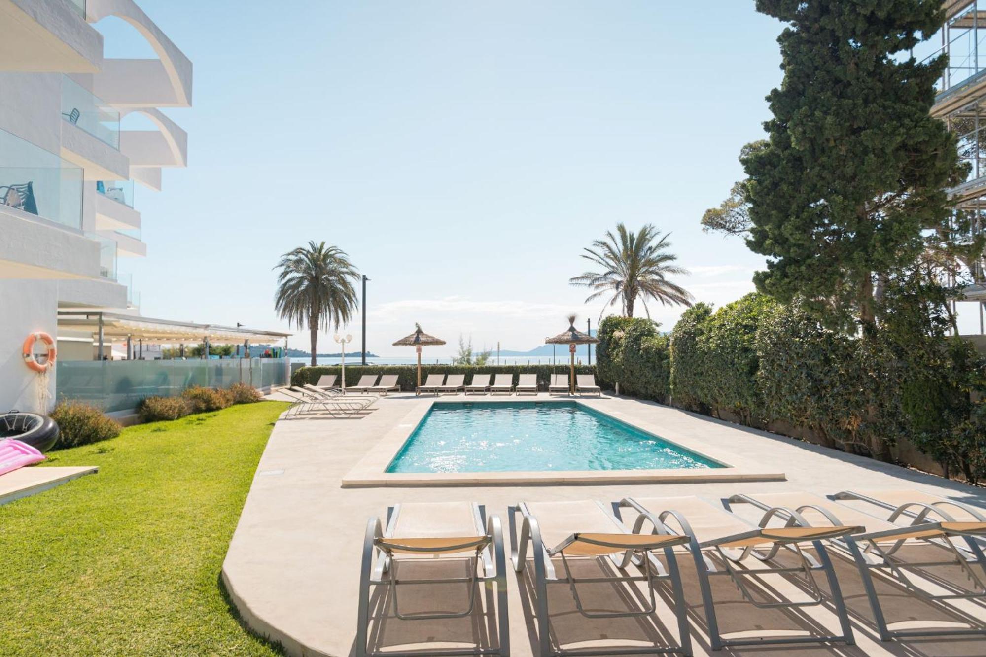 Apartamentos Bellamar Port de Pollença Extérieur photo